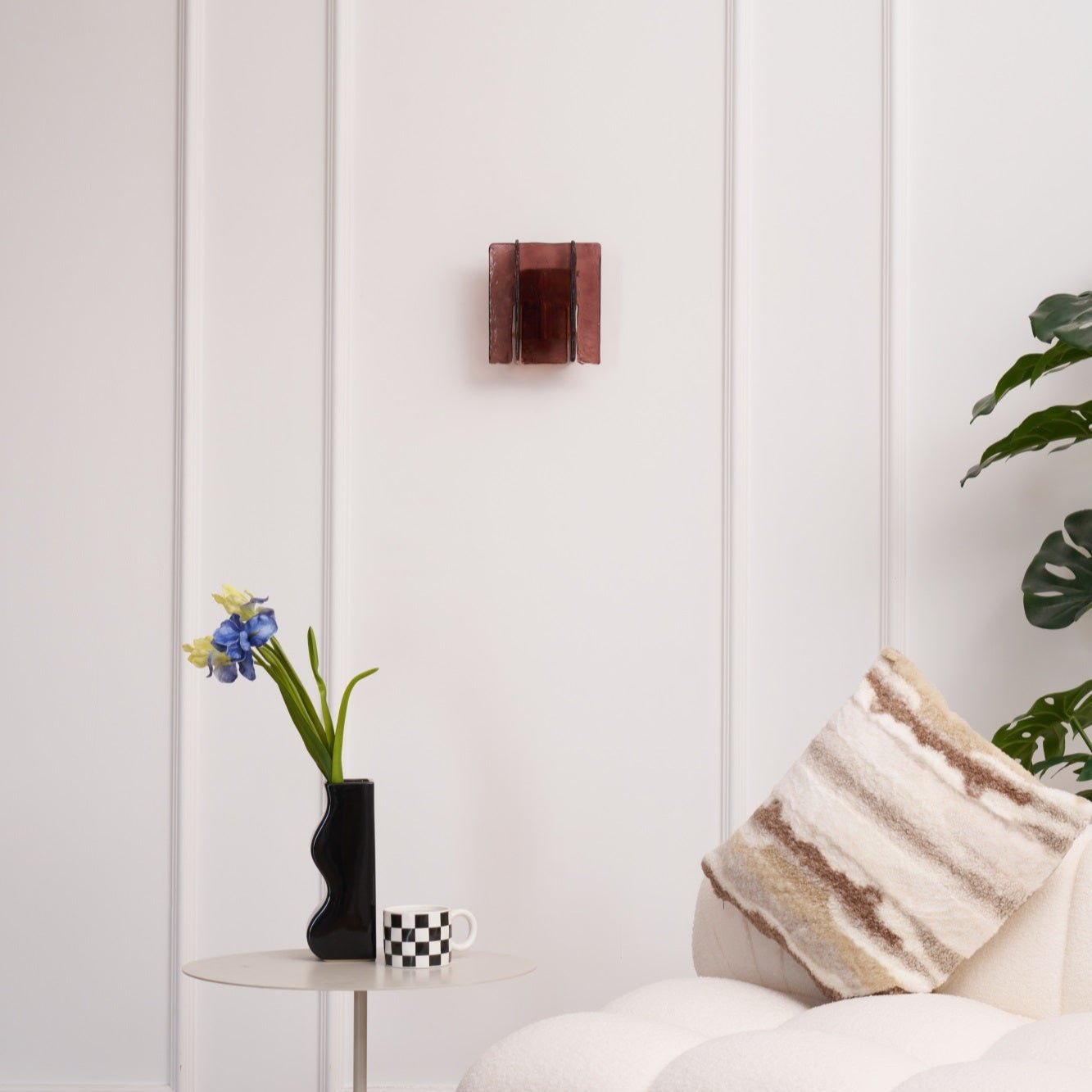 Lampada da Parete Vasimo – Metallo Color Oro – Rosso – E14 – Design Elegante