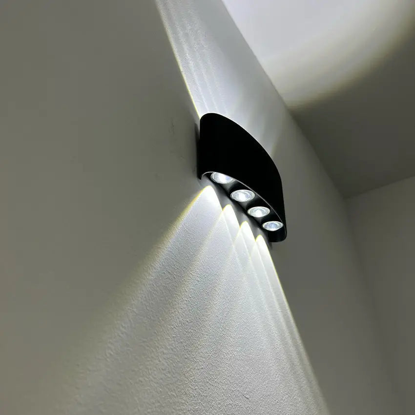 Lampada da parete – LED – Nero – Design moderno – Interno/Esterno – Resistente alle intemperie, Efficiente dal punto di vista energetico
