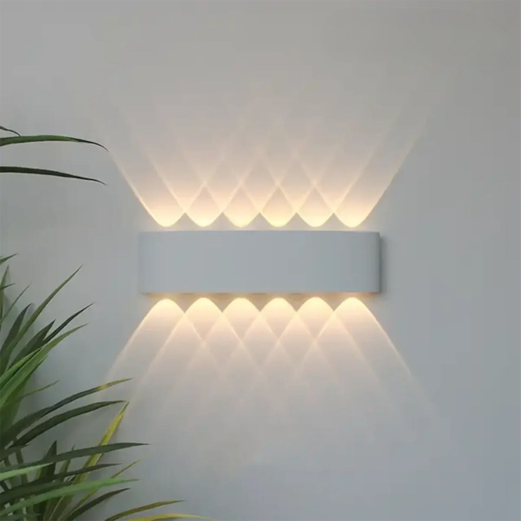 Lampada da parete – LED – Nero – Design moderno – Interno/Esterno – Resistente alle intemperie, Efficiente dal punto di vista energetico