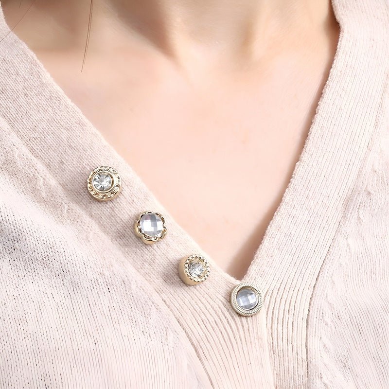 5+5 GRATIS | CharmPins - Eleva i tuoi outfit con facilità!