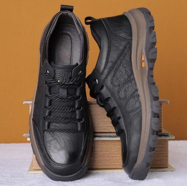 Scarpe casual cucite a mano per uomini in vera pelle