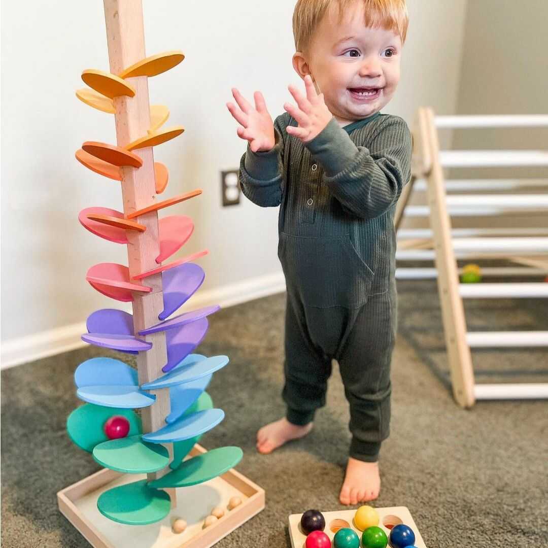 Kugelbahn | Pista di biglie in legno per bambini a partire da 1 anno | KlangRegen