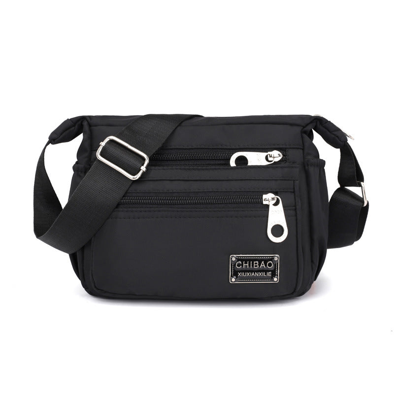Borsa a tracolla versatile in tessuto nylon